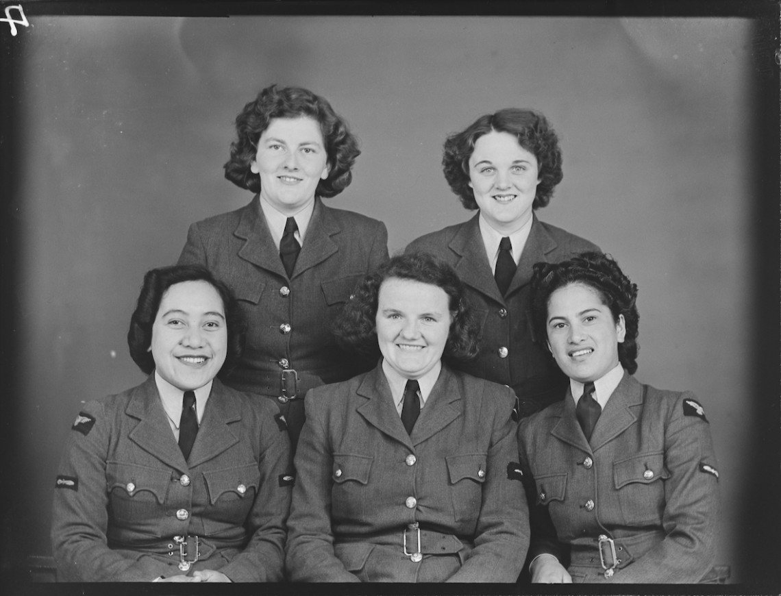 Unidentified W.A.A.F.s. Reference: Paenga, gp 5, 18 Oct 1946. Nelson Provincial Museum, Geoffrey C Wood Collection: 199926